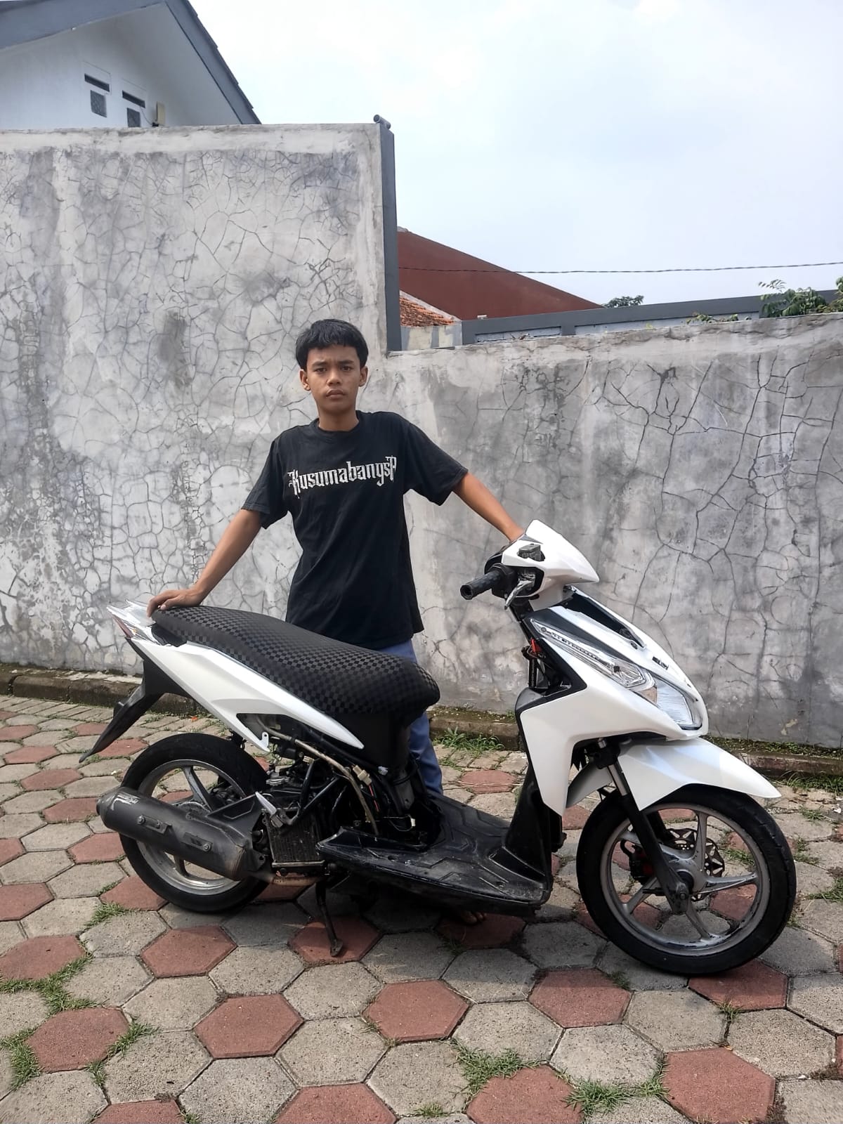 Dokumentasi Memperbaiki motor